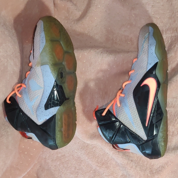 Nike & LeBron James 12 easter 7y U.S. size main image 4